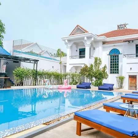 Queentown Hostel